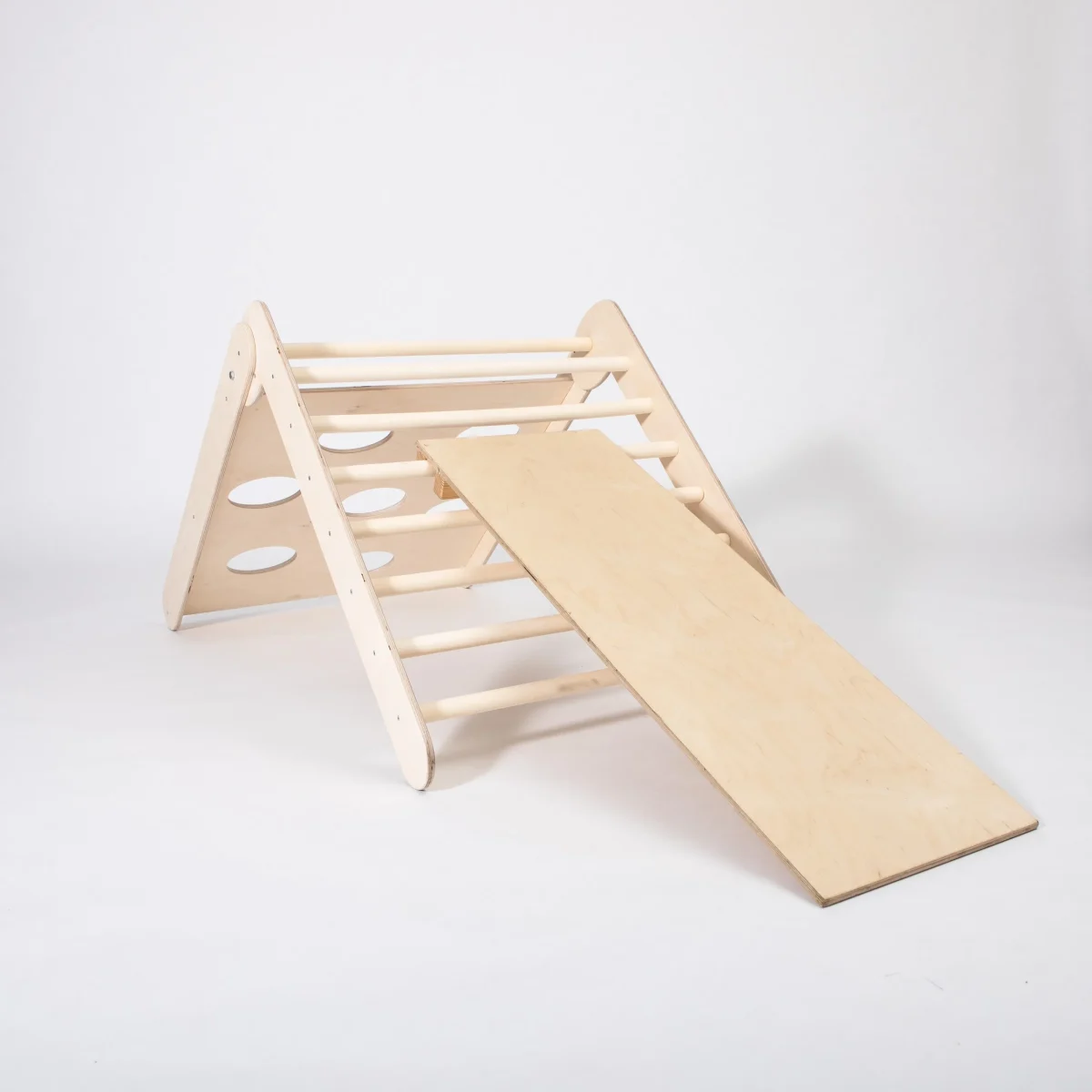 2-in-1 Climbing Triangle with Detachable Ramp