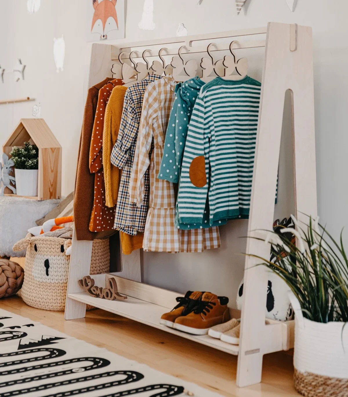 Toddler Clothing Rack for Hangers, Birch Plywood, photo 10
