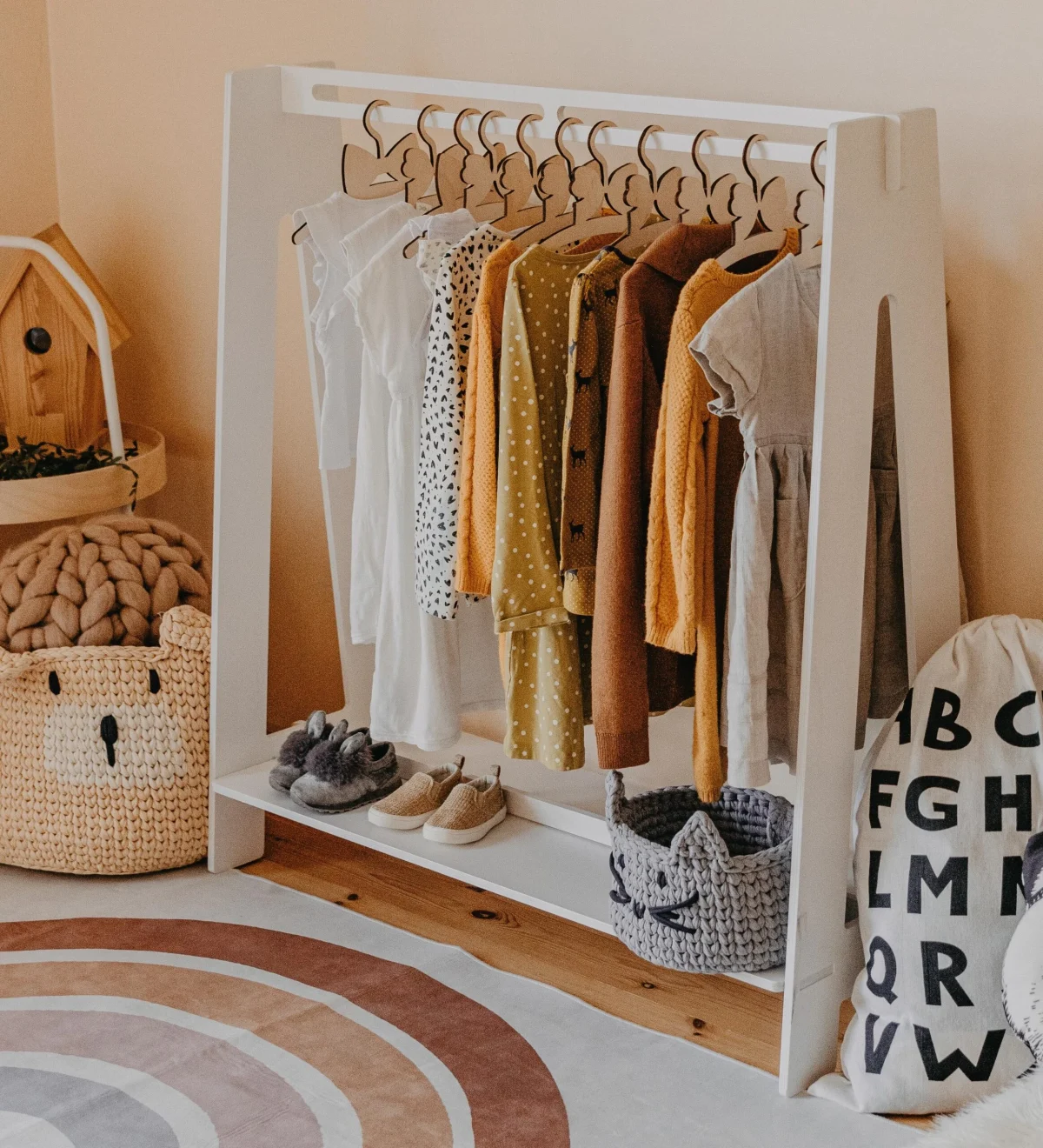 Toddler Clothing Rack for Hangers, Birch Plywood, photo 3