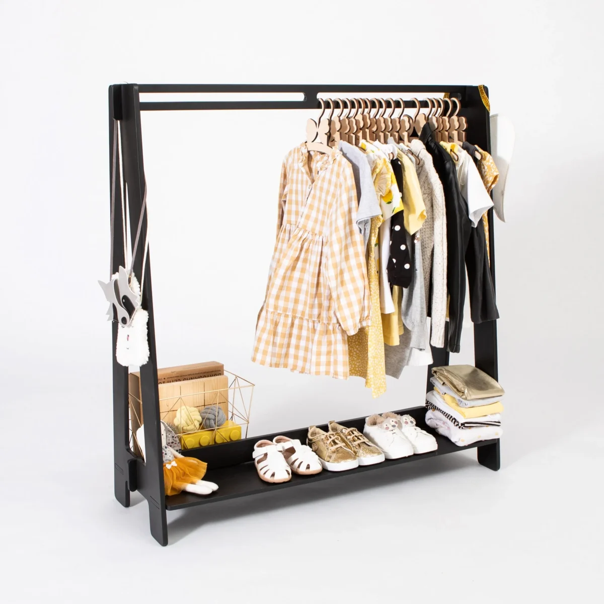Toddler Clothing Rack for Hangers, Birch Plywood