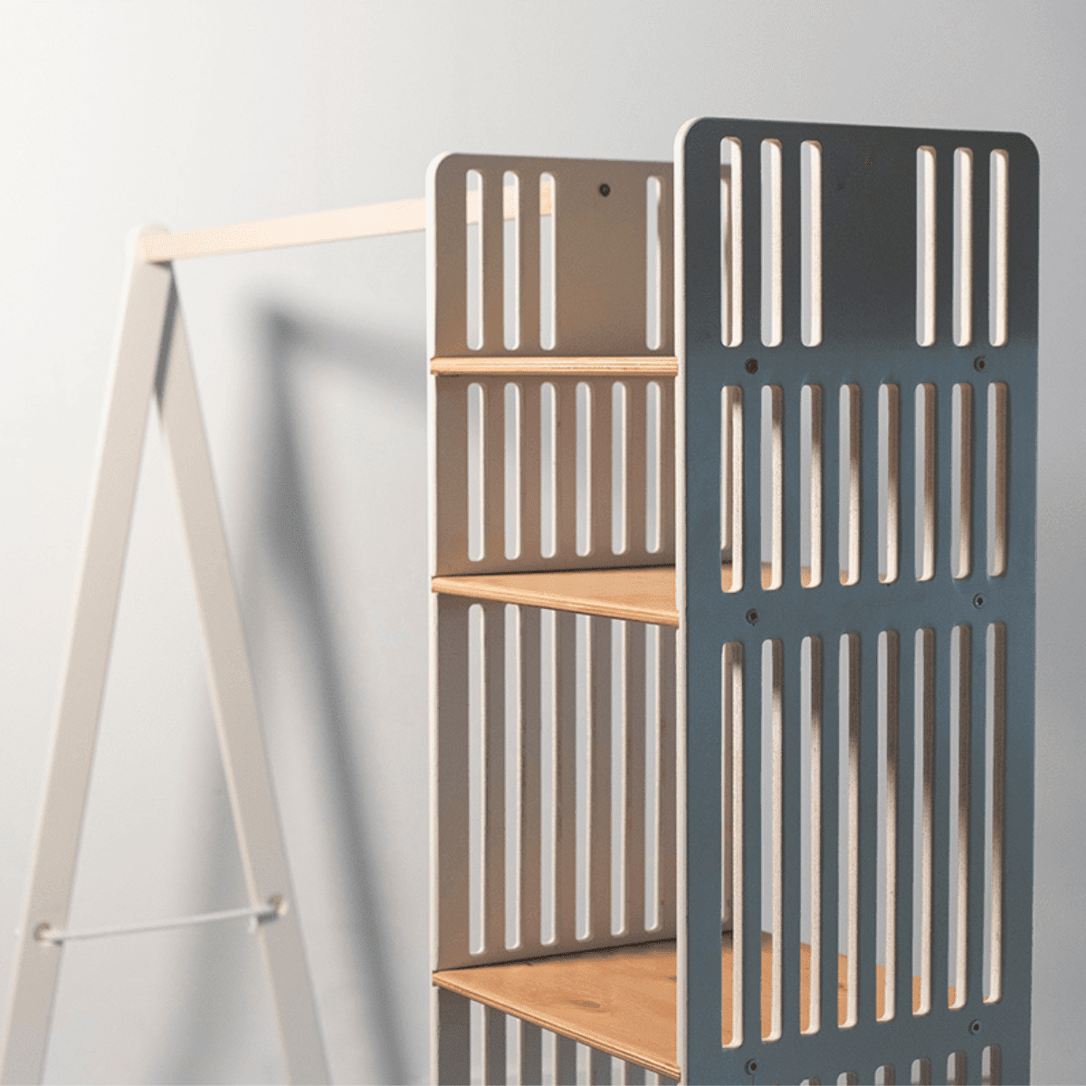 Kids Wooden Clothing Rack, photo 2