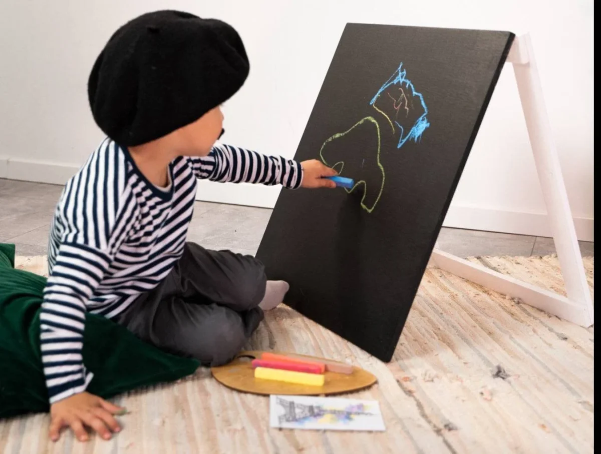 Wooden Chalkboard Easel for Kids, photo 3