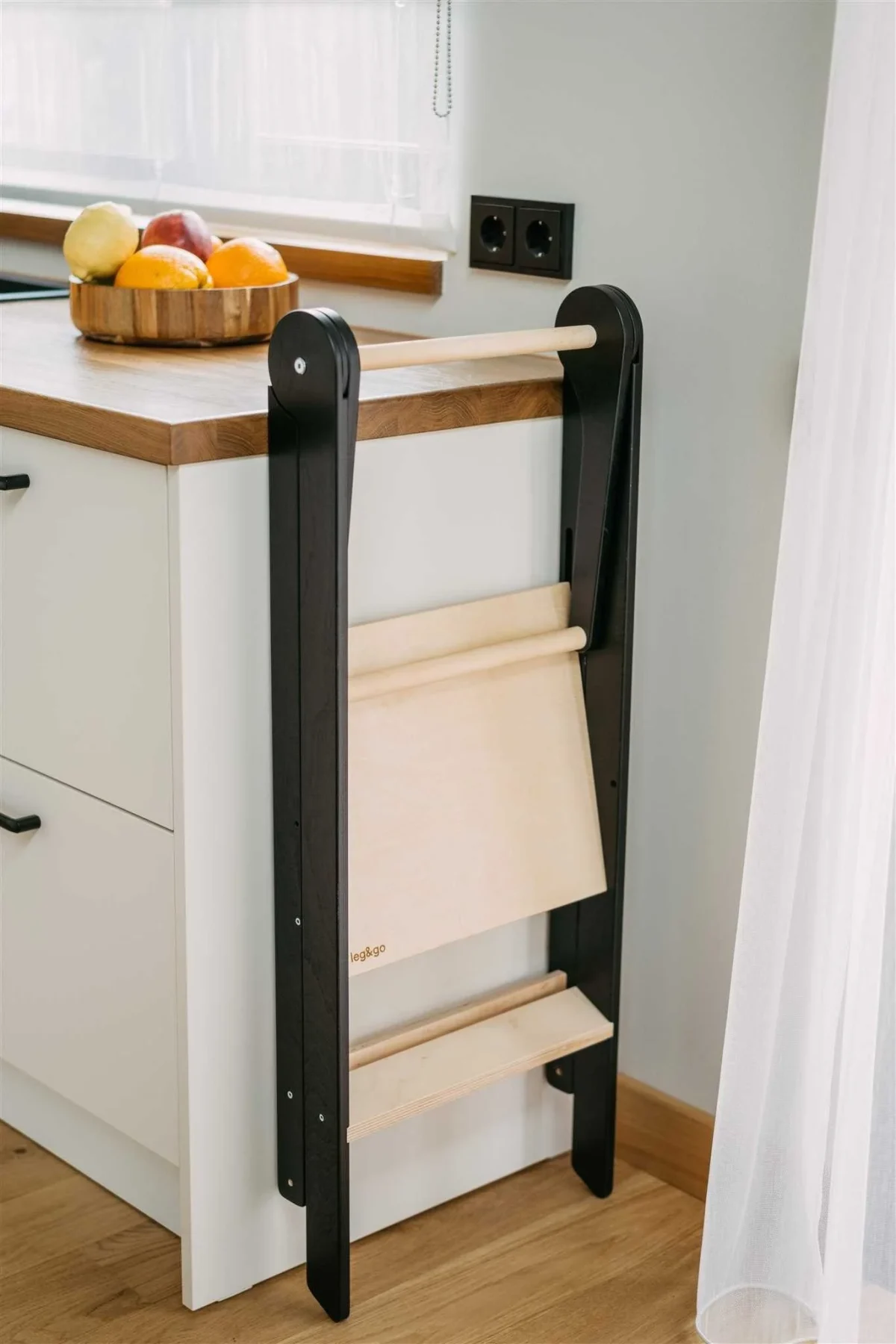 Foldable Kitchen Helper Tower with Removable Rail, photo 16