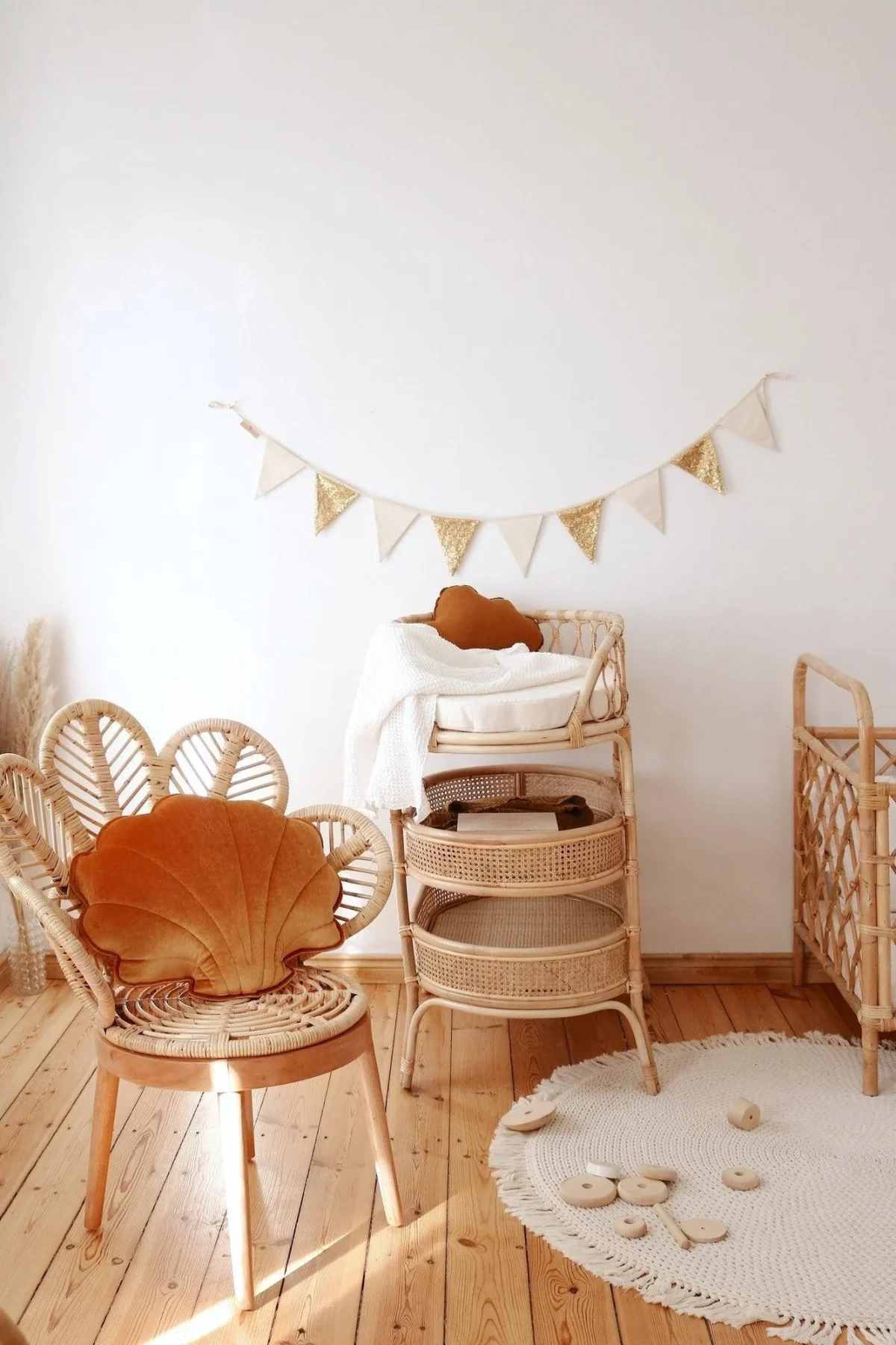 Sequin Garland for Kids’ Rooms, Two Colours — Gold and Beige