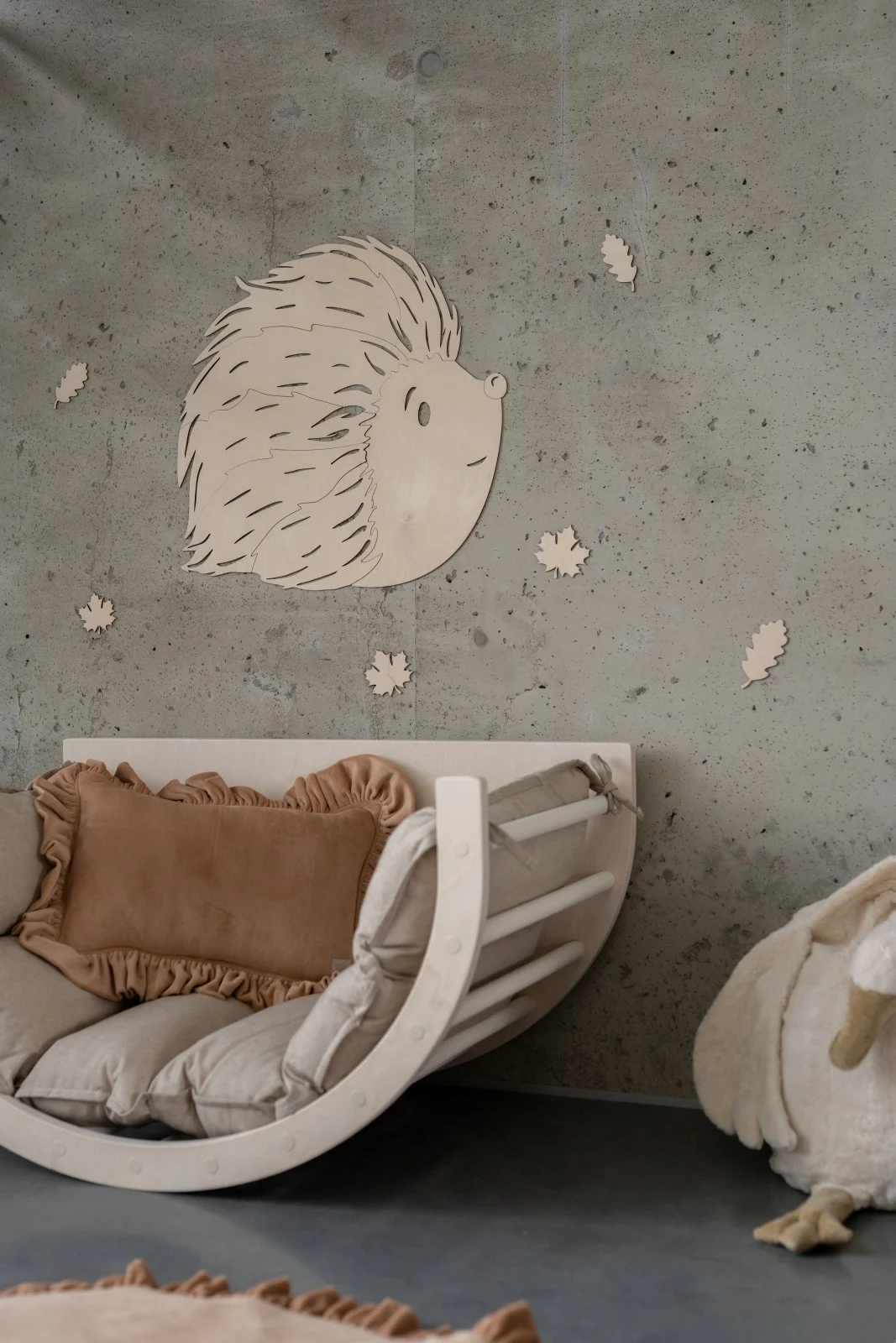Forest Animal Wall Decoration: Deer, Fox or Hedgehog — Hedgehog