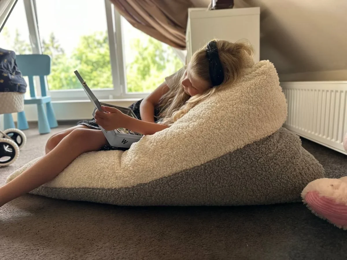 Two-Tone Sherpa Bean Bag Lounger — Cloud Lamb Duo