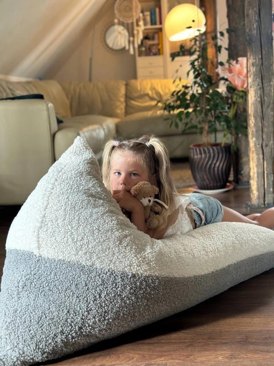 Two-Tone Sherpa Bean Bag Lounger, photo 12