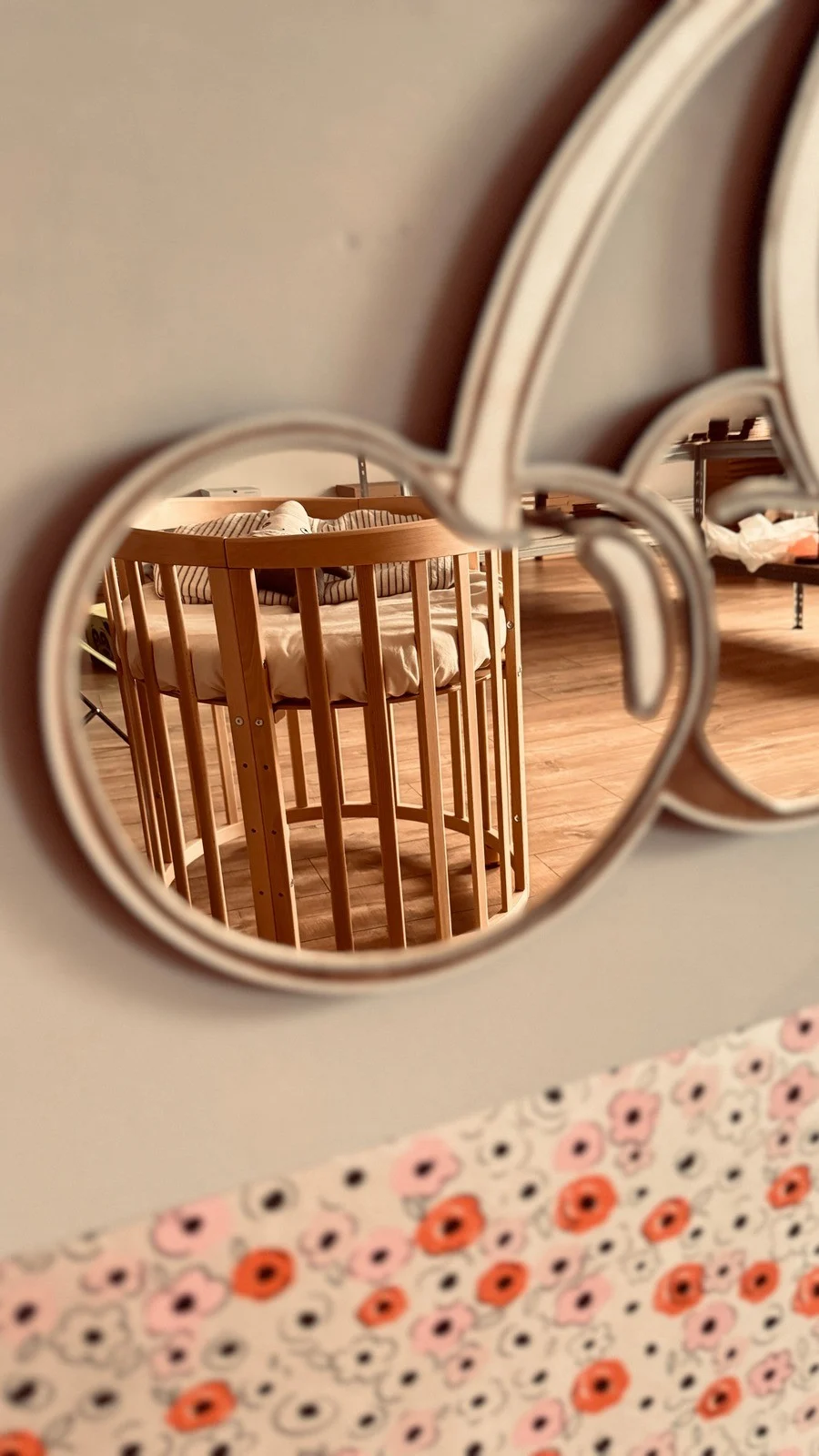 Kids Room Cherry Mirror – Child-Friendly Acrylic & Wood, photo 2