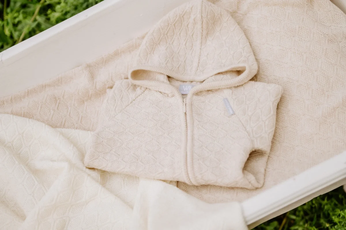 HAPPINESS Merino Gift Set: Blanket, Romper and Bonnet, photo 8
