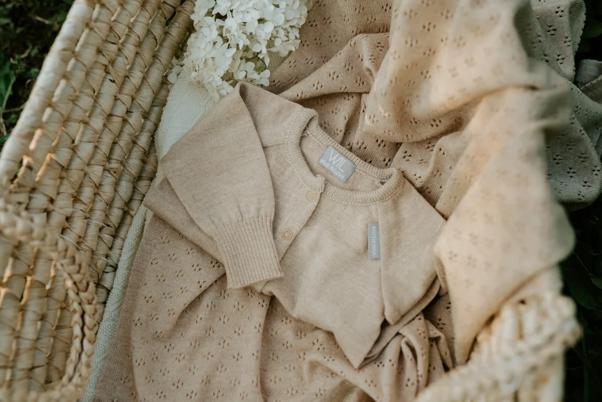 LOVE Merino Gift Set with Floral Blanket, photo 4