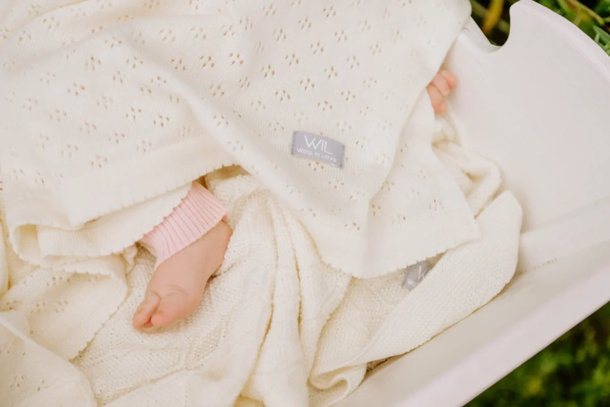 LOVE Merino Gift Set with Floral Blanket, photo 6