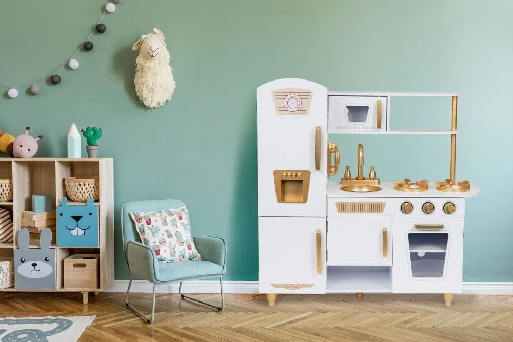 Large White and Gold Wooden Play Kitchen for Children, photo 6