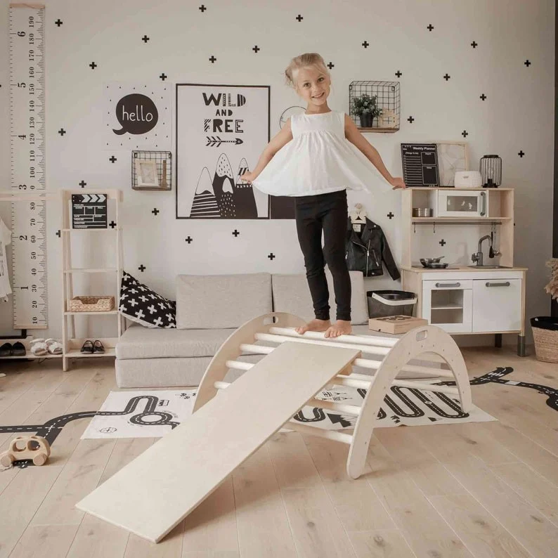 Climbing Arch Rocker with Ramp