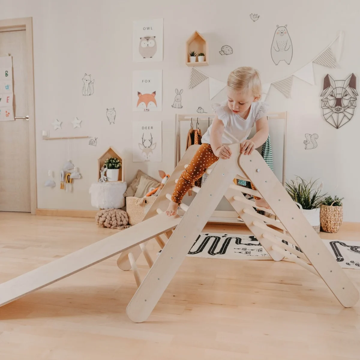 Climbing Triangle with Ramp, 8 Rungs per Side, photo 3