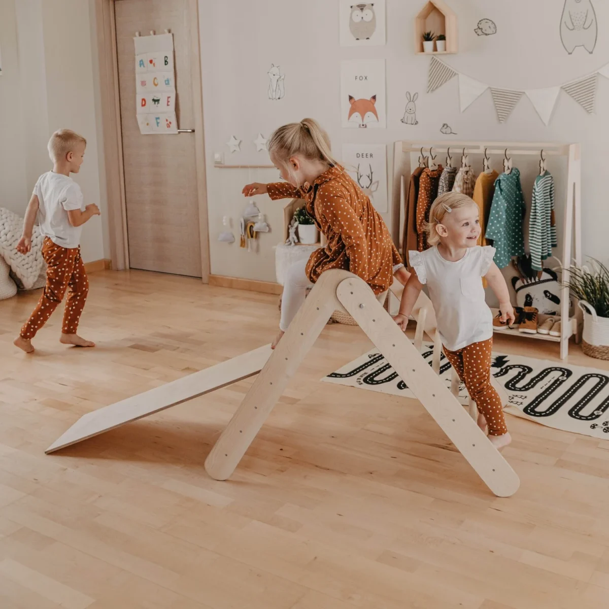 Climbing Triangle with Ramp, 8 Rungs per Side, photo 5