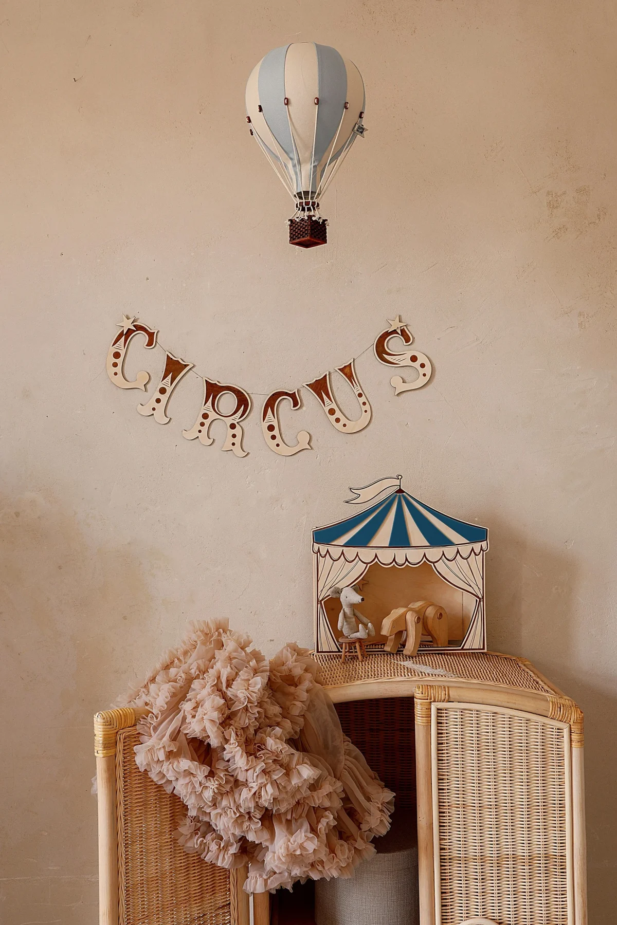 Cut It Now CIRCUS — Wooden Wall Garland