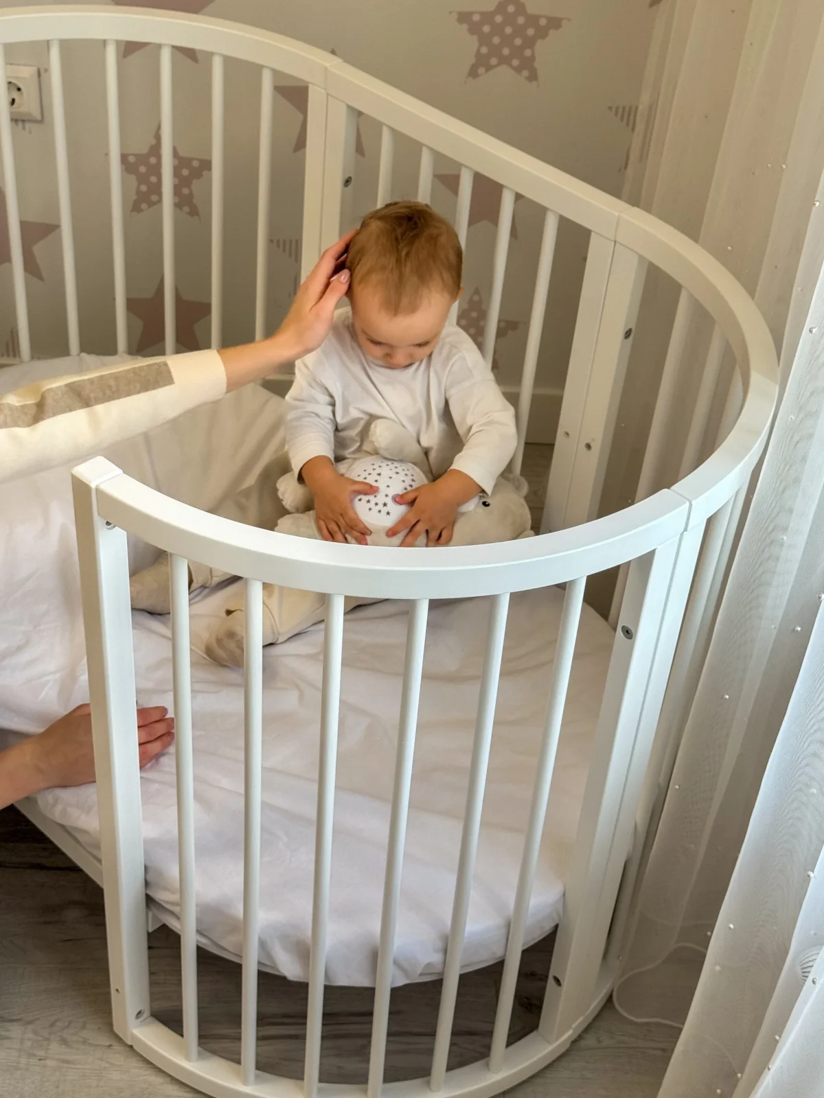 KOTTO OLIN — Round Beech Crib with Transforming Mattress, photo 9