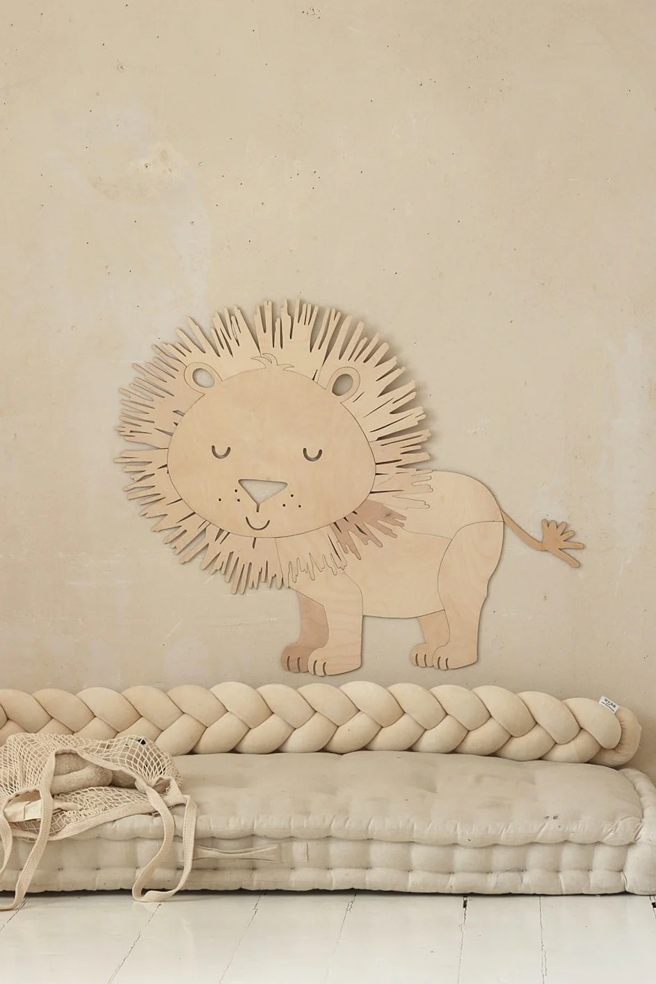Safari Wooden Wall Decoration, 5 Animals — Lion