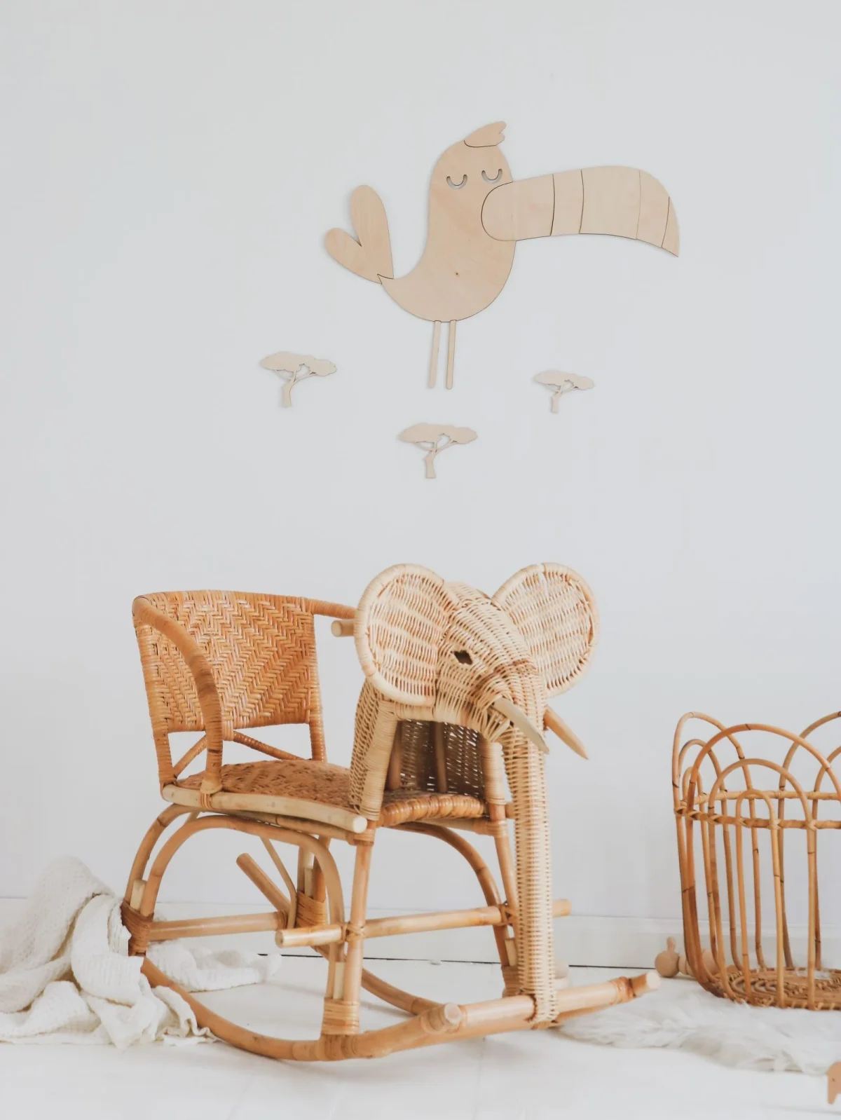 Safari Wooden Wall Decoration, 5 Animals — Toucan