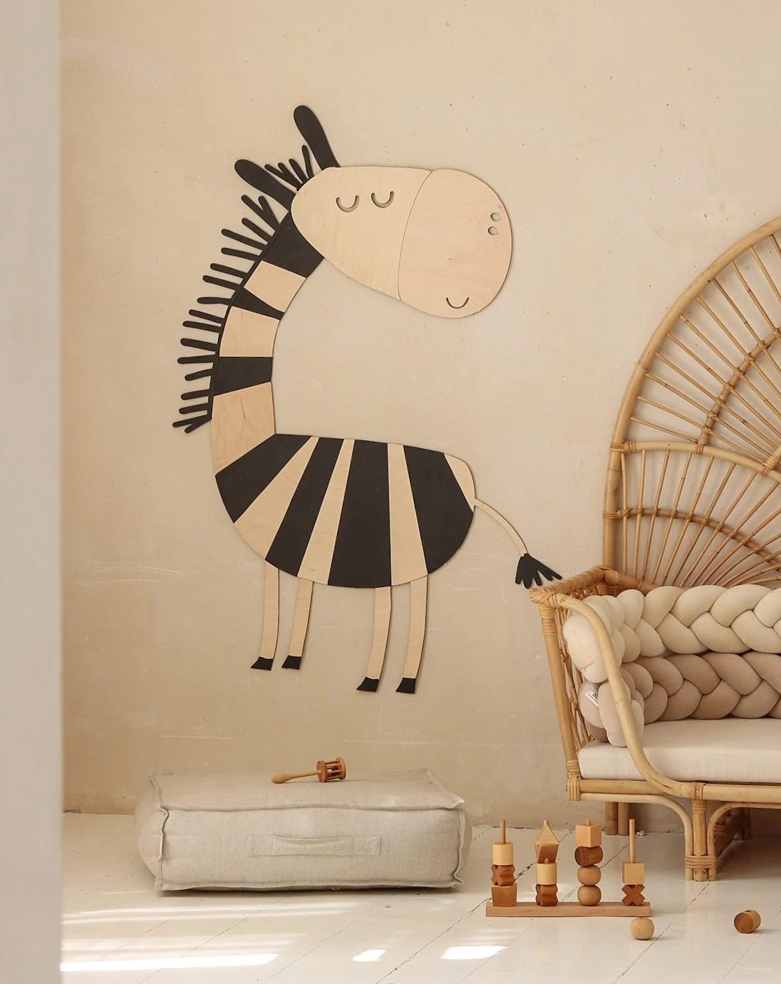 Safari Wooden Wall Decoration, 5 Animals — Zebra