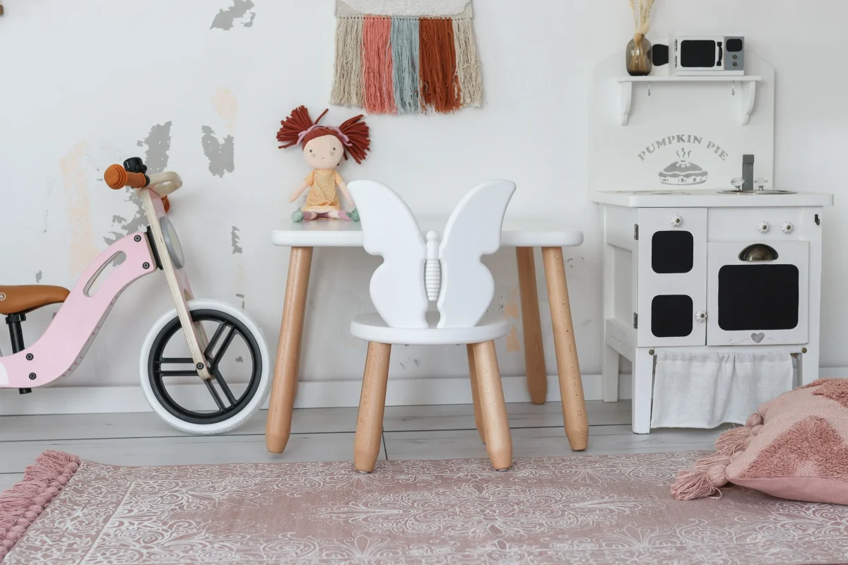 Beech Table and Chair Set — White / Natural, Butterfly