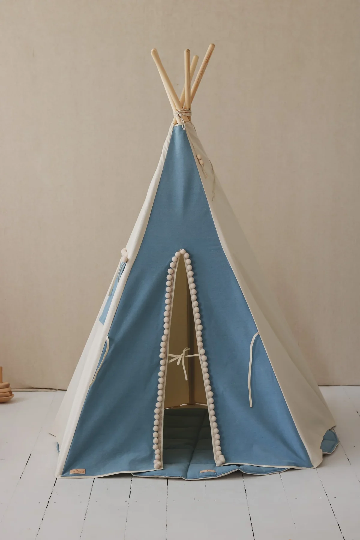Cotton Teepee Tent with Window and Pine Poles, photo 4