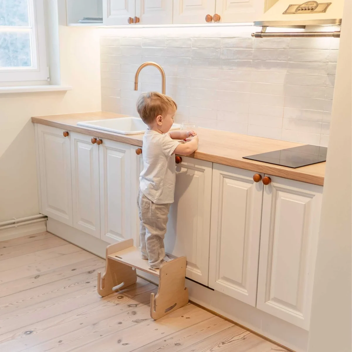 leg&go Modustep — Kitchen Tower with High Chair and Feeding Tray, photo 22
