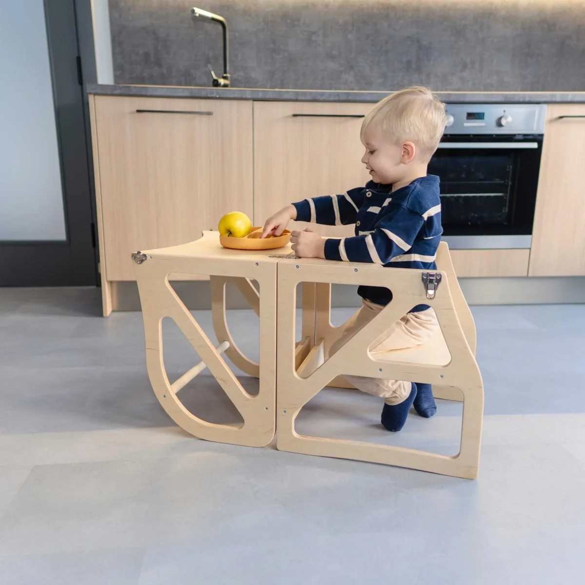 leg&go Securestep — Kitchen Tower, Folds into Table and Chair, photo 2
