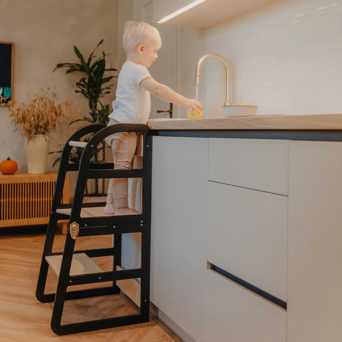 leg&go Sleekstep — Kitchen Tower and High Chair Combo, photo 18