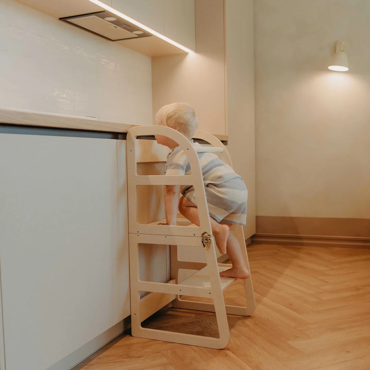 leg&go Sleekstep — Kitchen Tower and High Chair Combo, photo 5