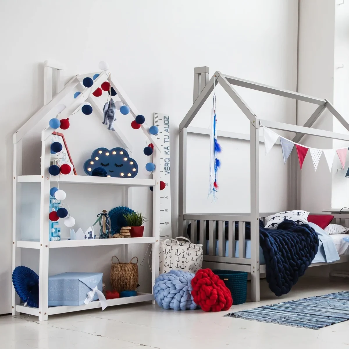 House Shaped Shelf for Kids, photo 5