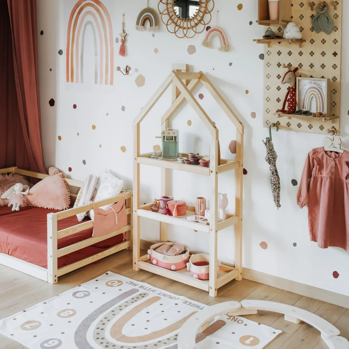 House Shaped Shelf for Kids, photo 2