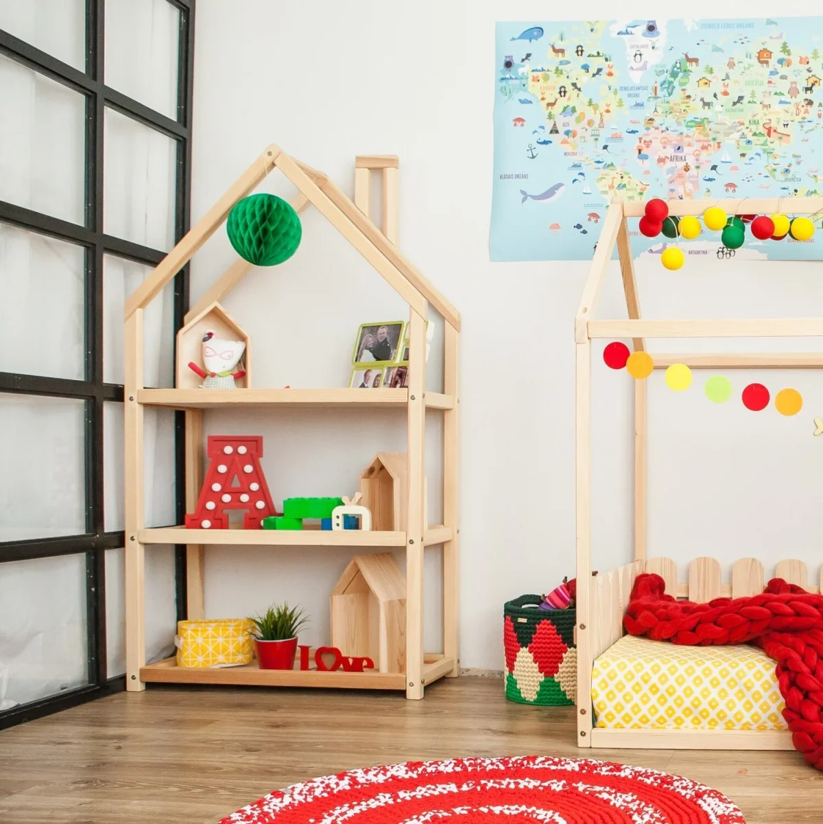 House Shaped Shelf for Kids, photo 12