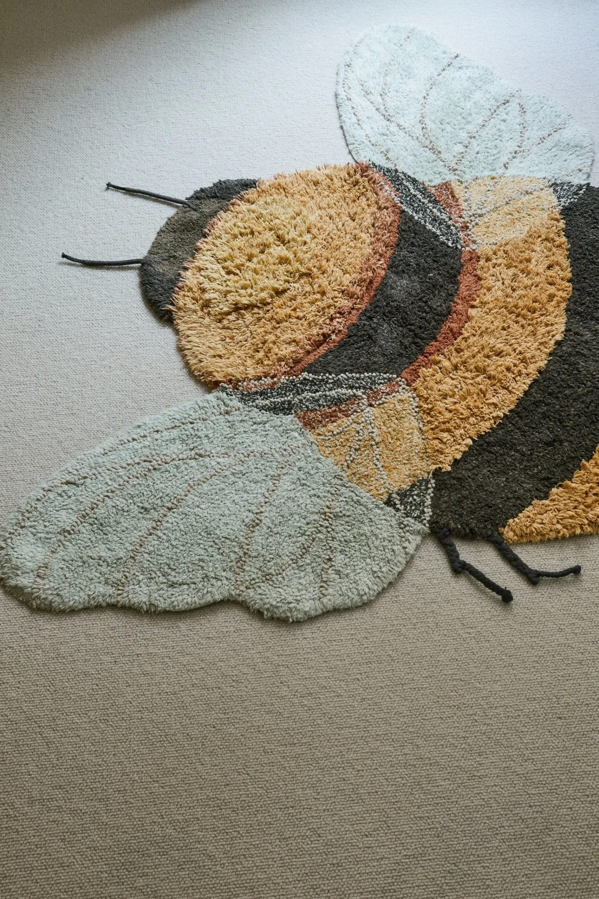 Lorena Canals Bee — Washable Rug, 115 × 150 cm, photo 2