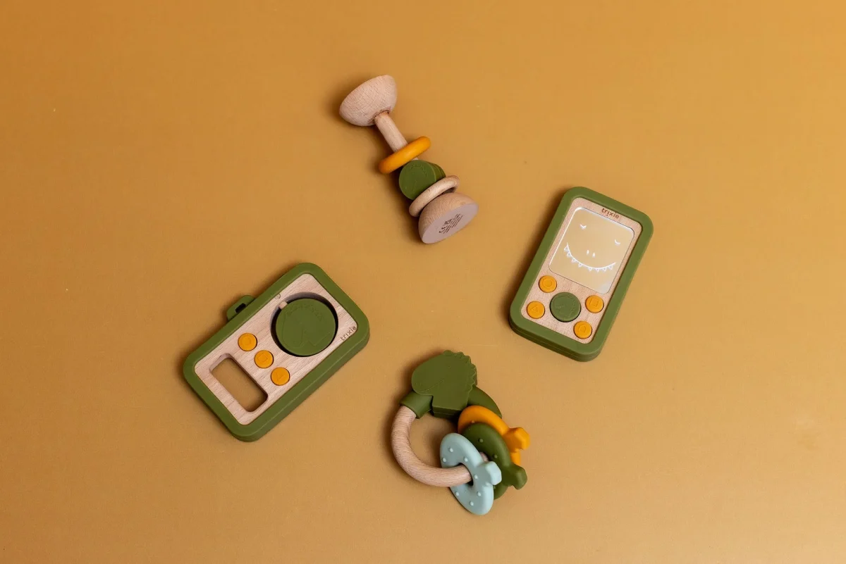 Wooden and Silicone Baby Camera, Mr. Dino, photo 3