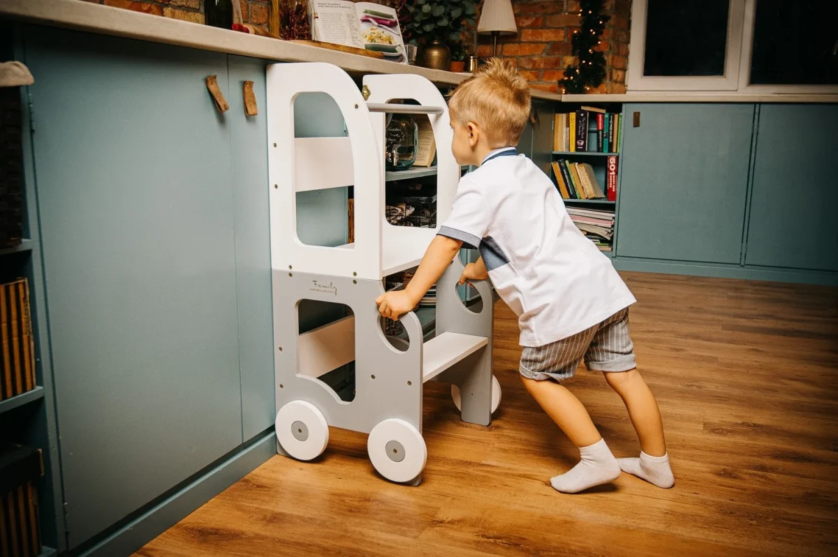 Car-Shaped Kitchen Helper Tower and Learning Table, photo 12