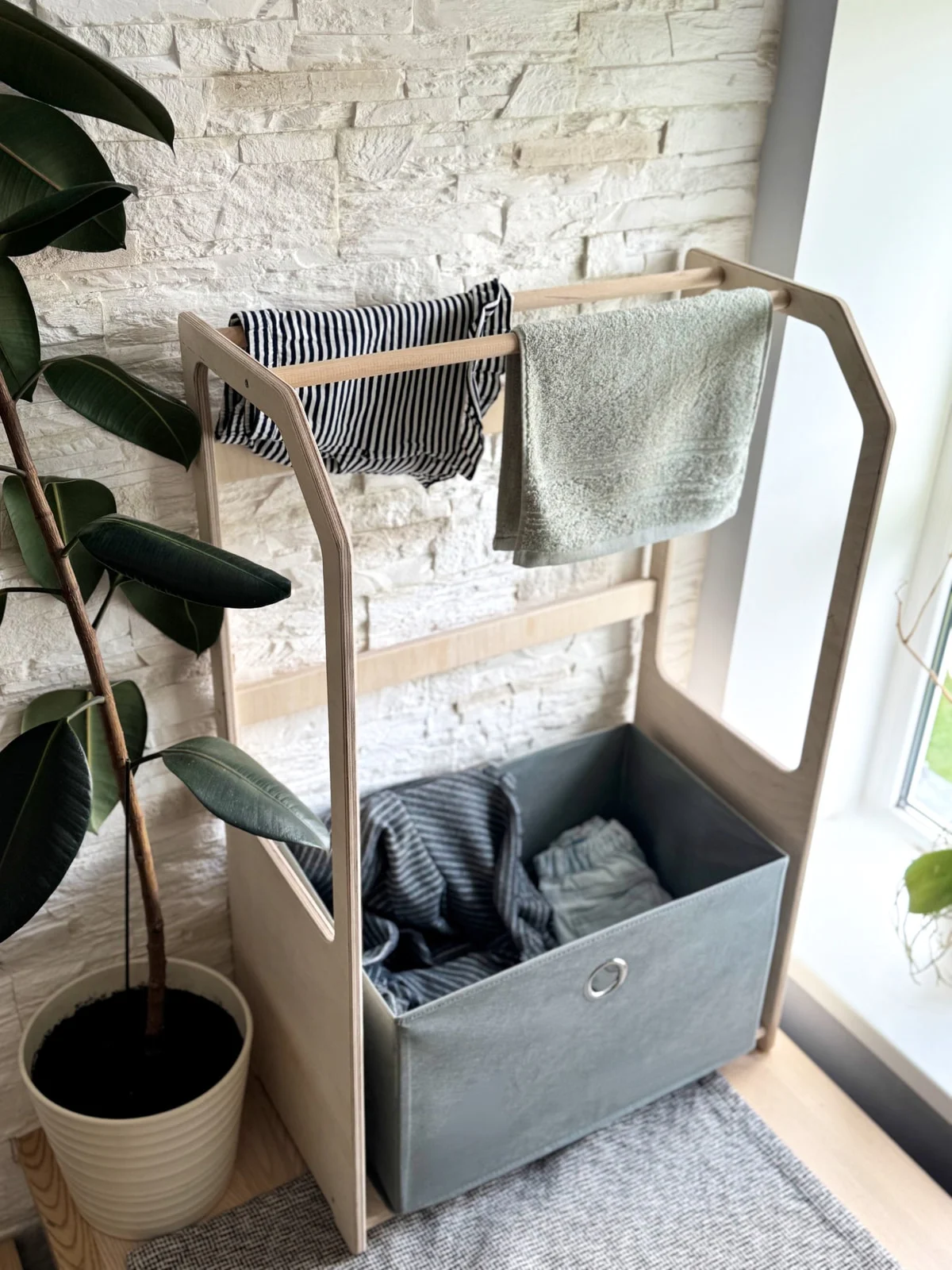 Child-Size Wooden Drying Rack with Beige Laundry Basket, photo 8