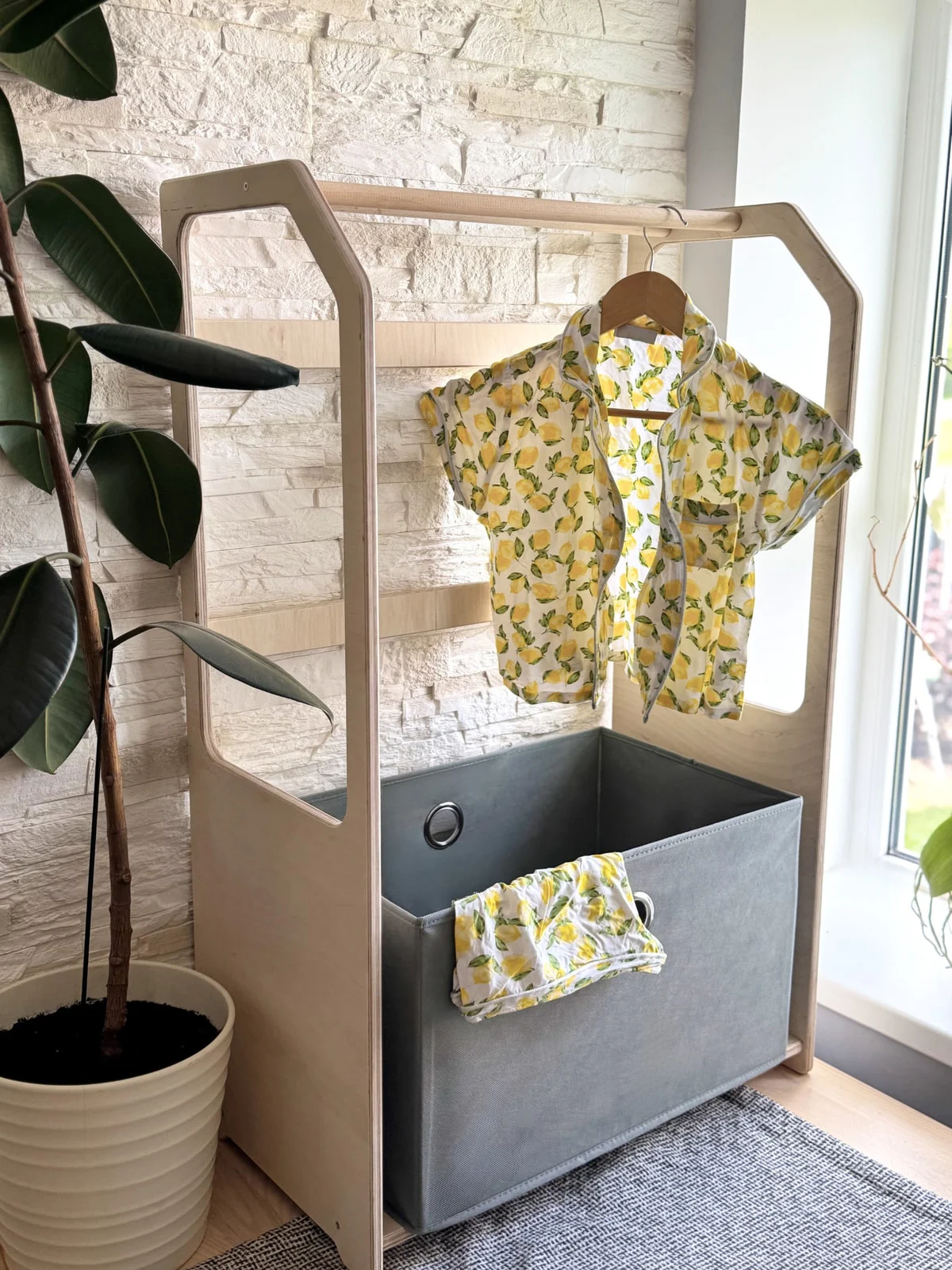 Child-Size Wooden Drying Rack with Beige Laundry Basket, photo 6