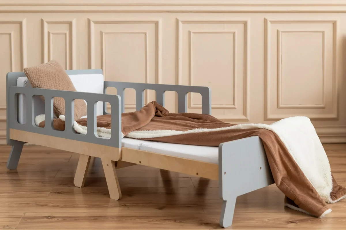 Extendable Growing Bed and Sofa with Mattress