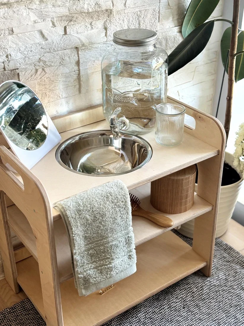 Small Montessori Wash Station with Lid, photo 2