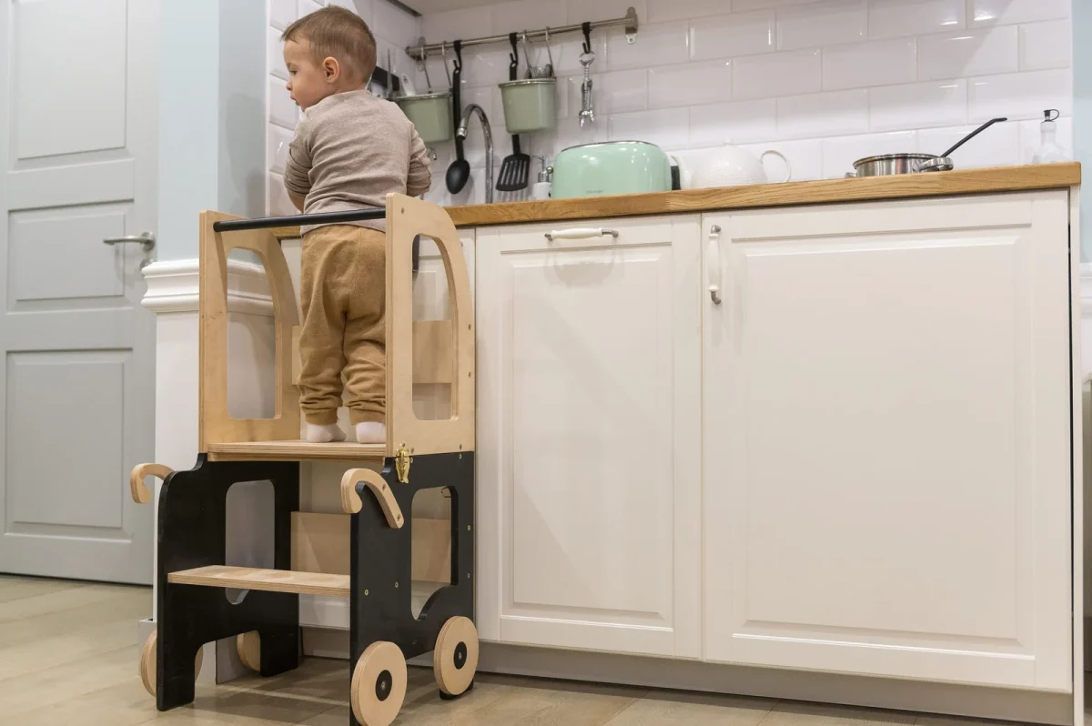 Trolley-Shaped Kitchen Helper and Learning Table, photo 3