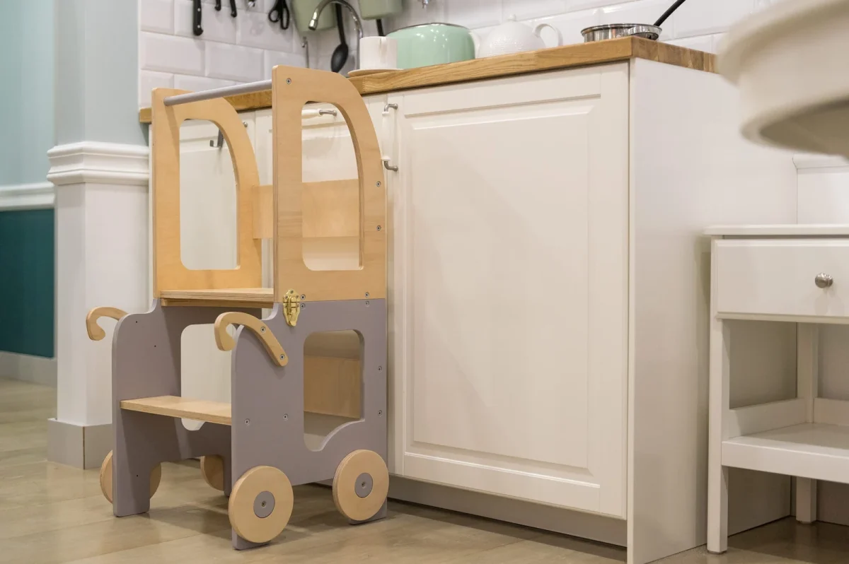 Trolley-Shaped Kitchen Helper and Learning Table, photo 7