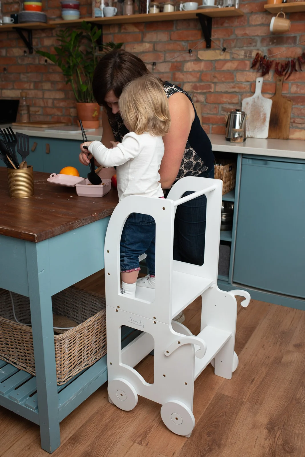 Trolley-Shaped Kitchen Helper and Learning Table, photo 5