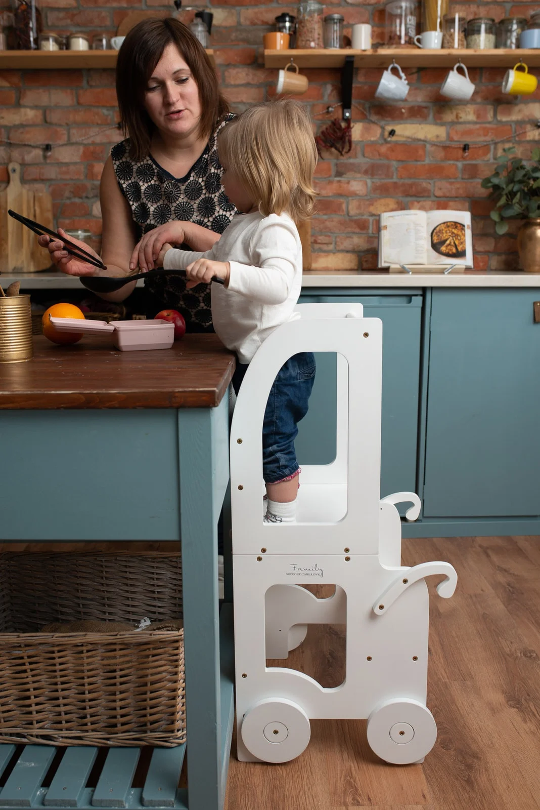 Trolley-Shaped Kitchen Helper and Learning Table, photo 9