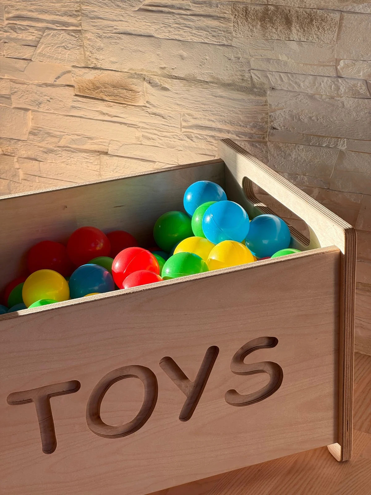 Деревянный ящик для игрушек с надписью TOYS и ручками, фото 6